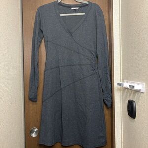 Athleta Charcoal Gray Long Sleeve SUNBURST Dress Stretch Size S Heathered